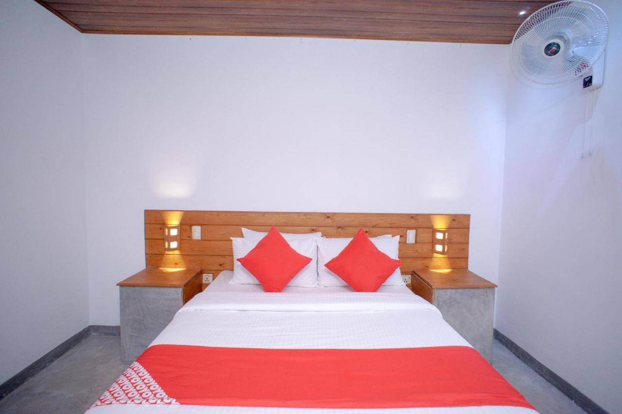 Pineview Hotel Unawatuna Eksteriør billede
